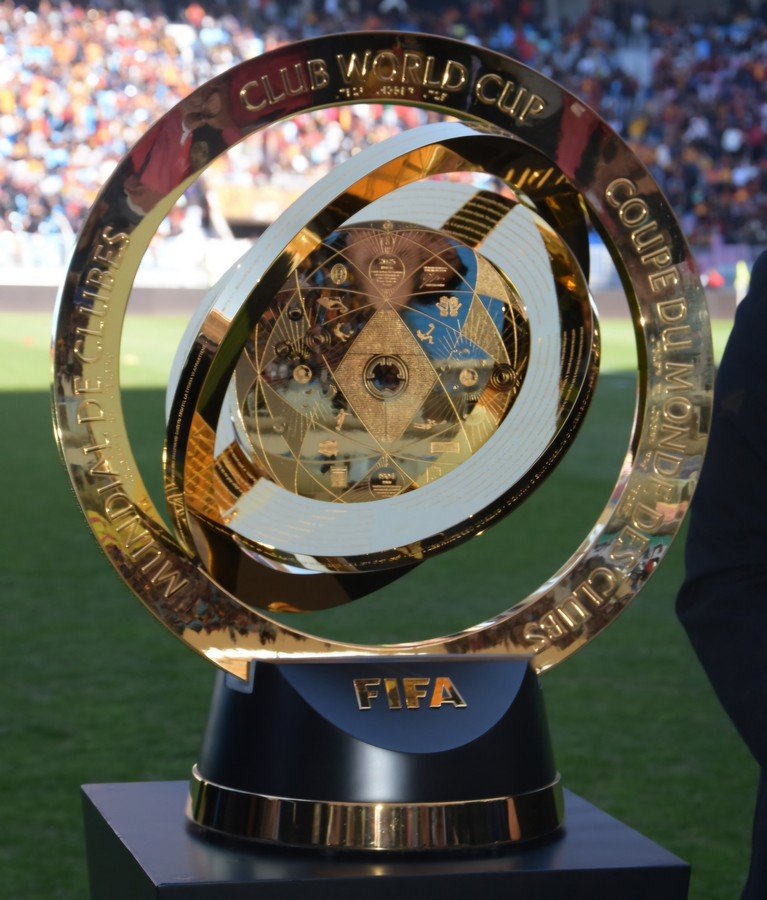 FIFA_Club_World_cup_trophy